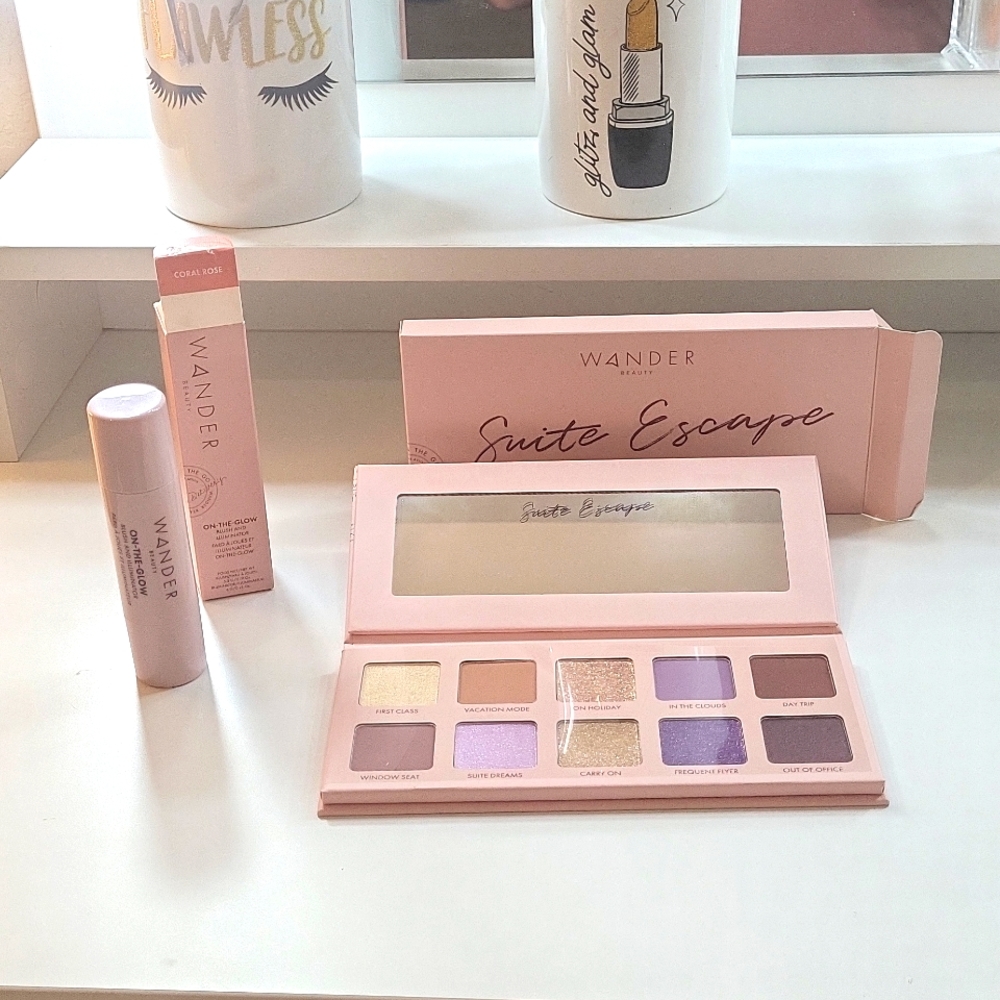 Wander Beauty eye shadow + blush and illuminator bundle